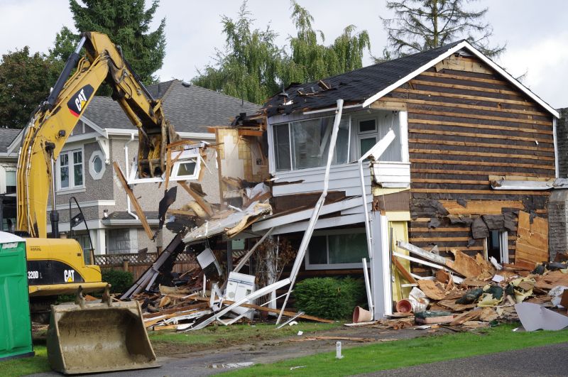 House Wrecking in Beaumont, TX